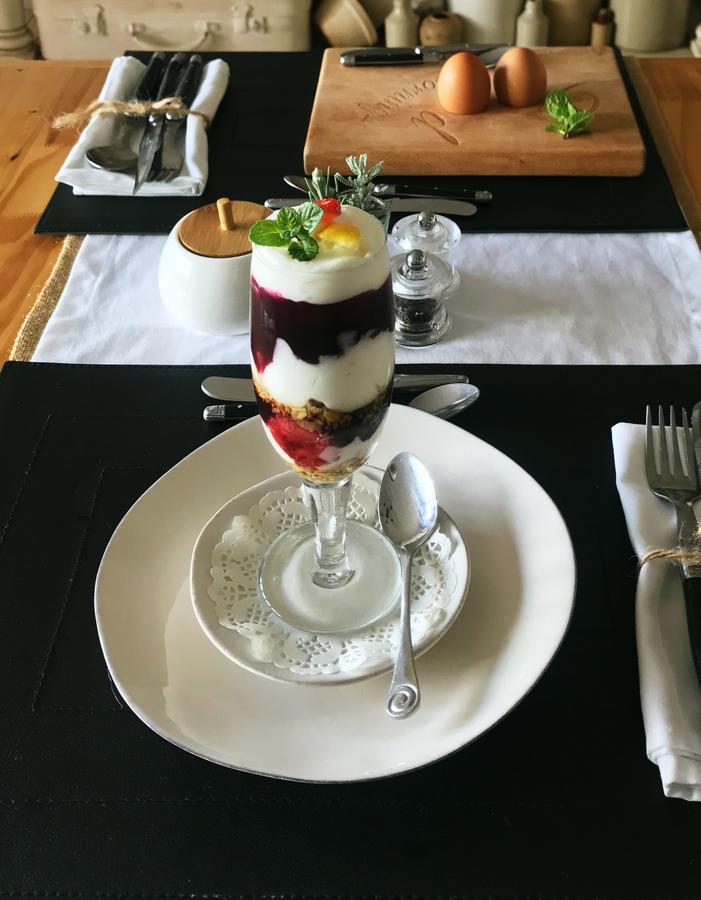 Roseroc Boutique Guesthouse นิสนา ภายนอก รูปภาพ